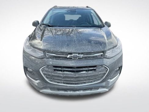 Used 2020 Chevrolet Trax Premier w/ LPO, Cargo Package image 8