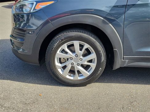 Certified 2021 Hyundai Tucson SE image 6