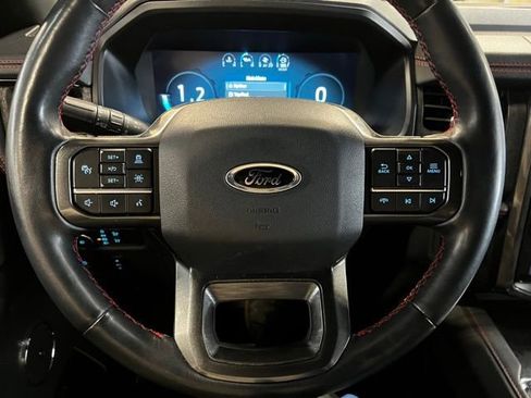 Used 2022 Ford Expedition Max Limited image 17