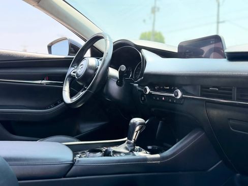 Used 2023 MAZDA MAZDA3 s FWD image 23