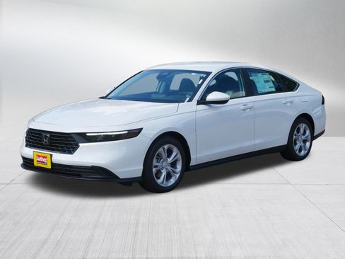 New 2025 Honda Accord LX image 3