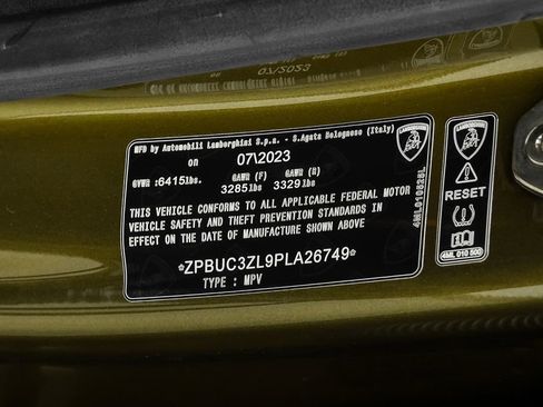 Used 2023 Lamborghini Urus Performante AWD/4WD image 78