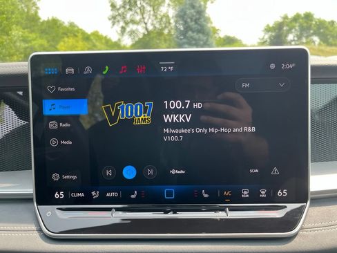 Certified 2026 Volkswagen Tiguan SE R-Line AWD/4WD image 18