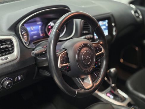 Used 2020 Jeep Compass Latitude w/ Popular Equipment Group image 10