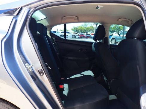 Used 2024 Nissan Sentra S FWD image 27