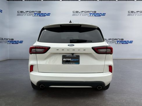 Used 2024 Ford Escape ST-Line Select AWD/4WD image 6