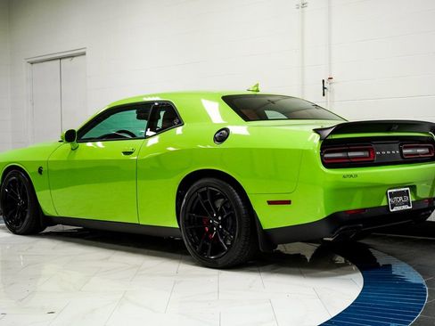 Used 2023 Dodge Challenger SRT Hellcat w/ Driver Convenience Group image 7