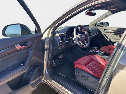 Used 2024 Audi SQ5 Premium Plus w/ S Sport Package image 10