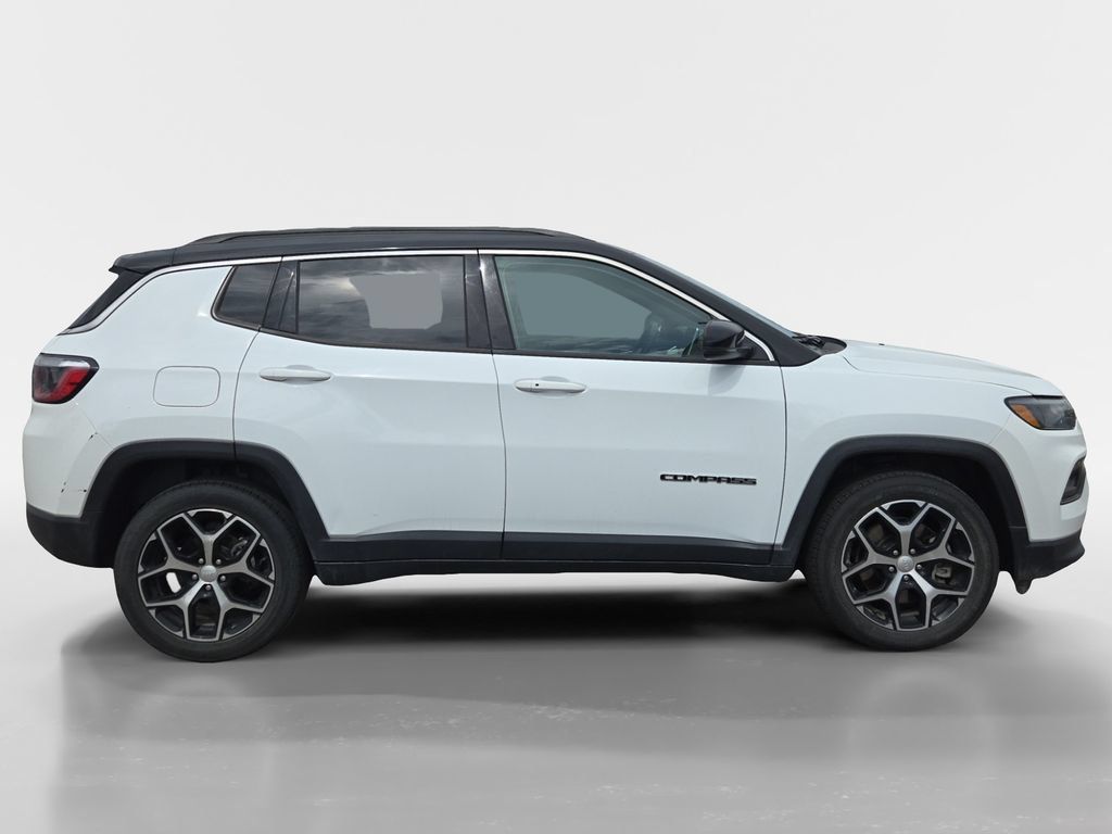 Used 2024 Jeep Compass Limited AWD/4WD image 6