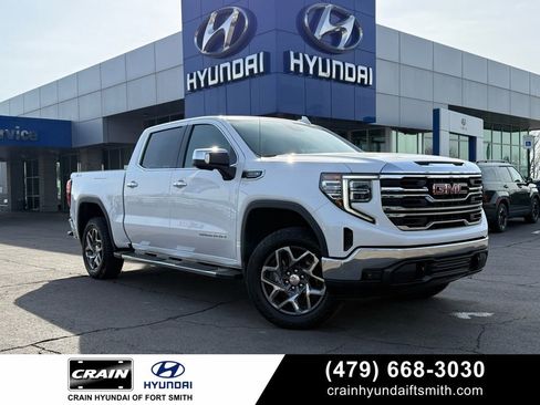 Used 2023 GMC Sierra 1500 SLT w/ SLT Premium Package image 1