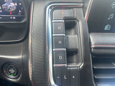 Used 2023 Chevrolet Tahoe RST w/ Luxury Package AWD/4WD image 17