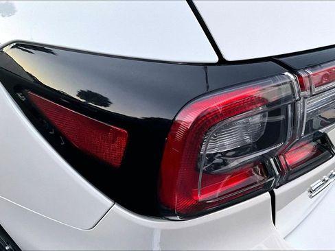 Used 2024 Subaru Outback Premium image 22