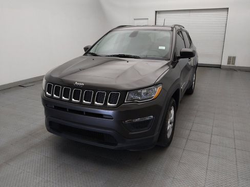 Used 2018 Jeep Compass Sport w/ Tech Group FWD image 15