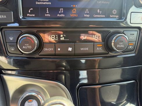 Used 2021 Nissan Maxima Platinum FWD image 17