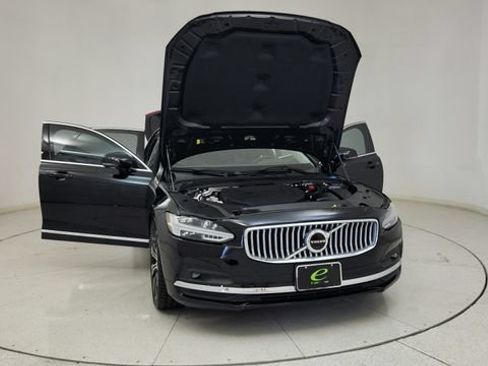 Used 2023 Volvo S90 B6 Plus AWD/4WD image 14