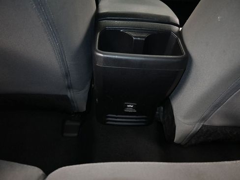 Used 2022 Toyota Tacoma 2WD Double Cab image 38