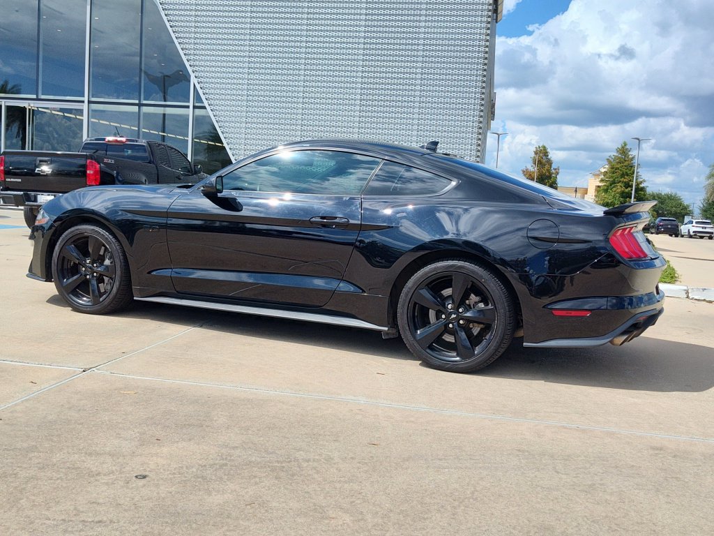 Used 2021 Ford Mustang GT w/ Black Accent Package RWD image 5