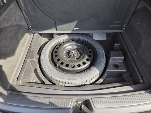 Used 2022 Buick Envision Preferred FWD image 25