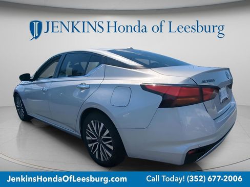 Used 2024 Nissan Altima 2.5 SV image 6