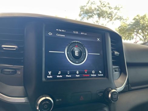 Used 2021 RAM 1500 Big Horn image 8