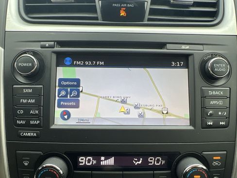 Used 2017 Nissan Altima 2.5 SV w/ Convenience Package image 20