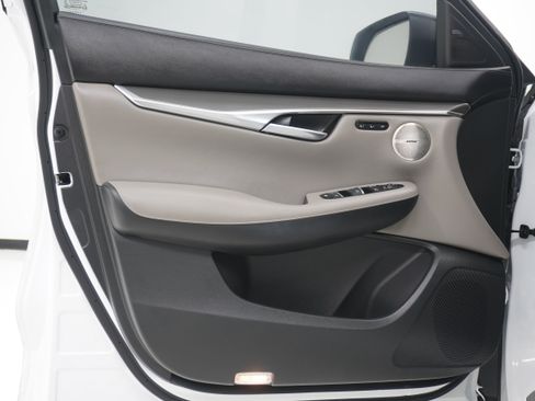 Used 2023 INFINITI QX50 Luxe FWD image 14