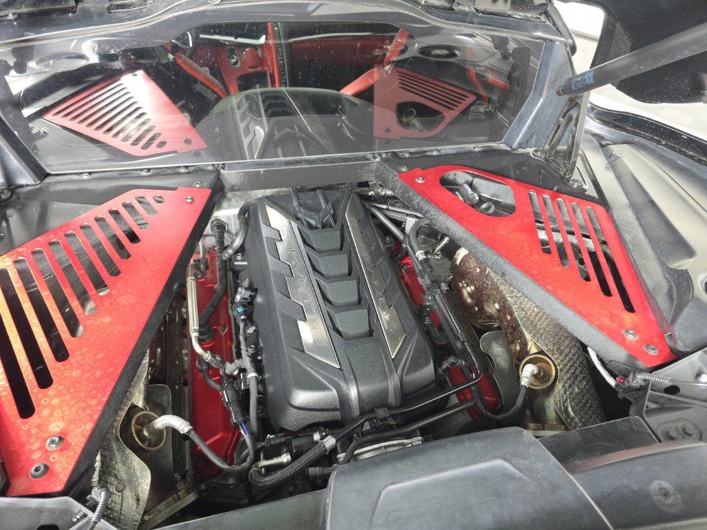 Used 2020 Chevrolet Corvette Stingray Premium Cpe w/ 3LT Preferred Equipment Group RWD image 25