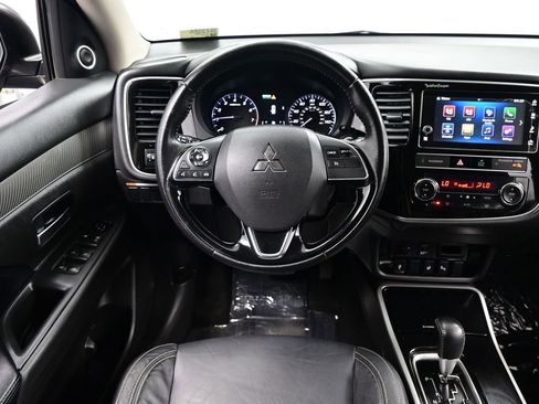 Used 2019 Mitsubishi Outlander SEL image 28