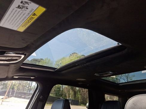 Used 2024 Hyundai Palisade Calligraphy image 17