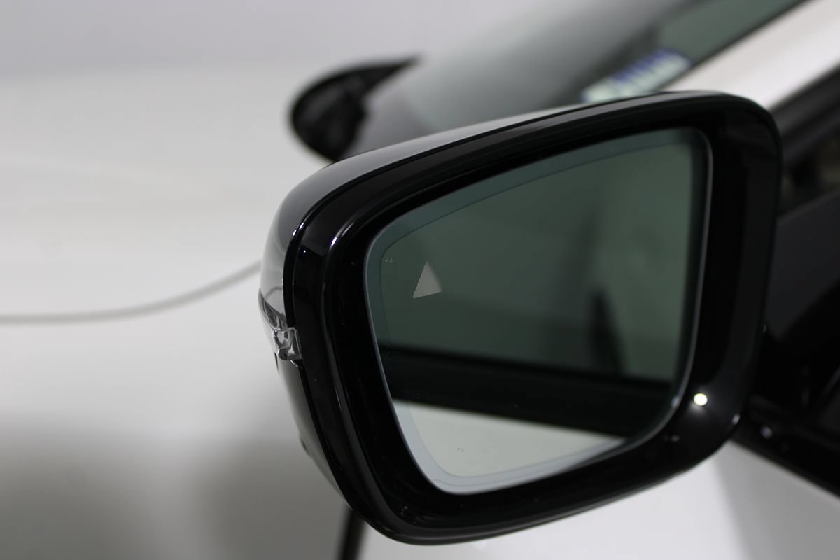 Used 2024 BMW i4 eDrive40 w/ M Sport Package RWD image 38