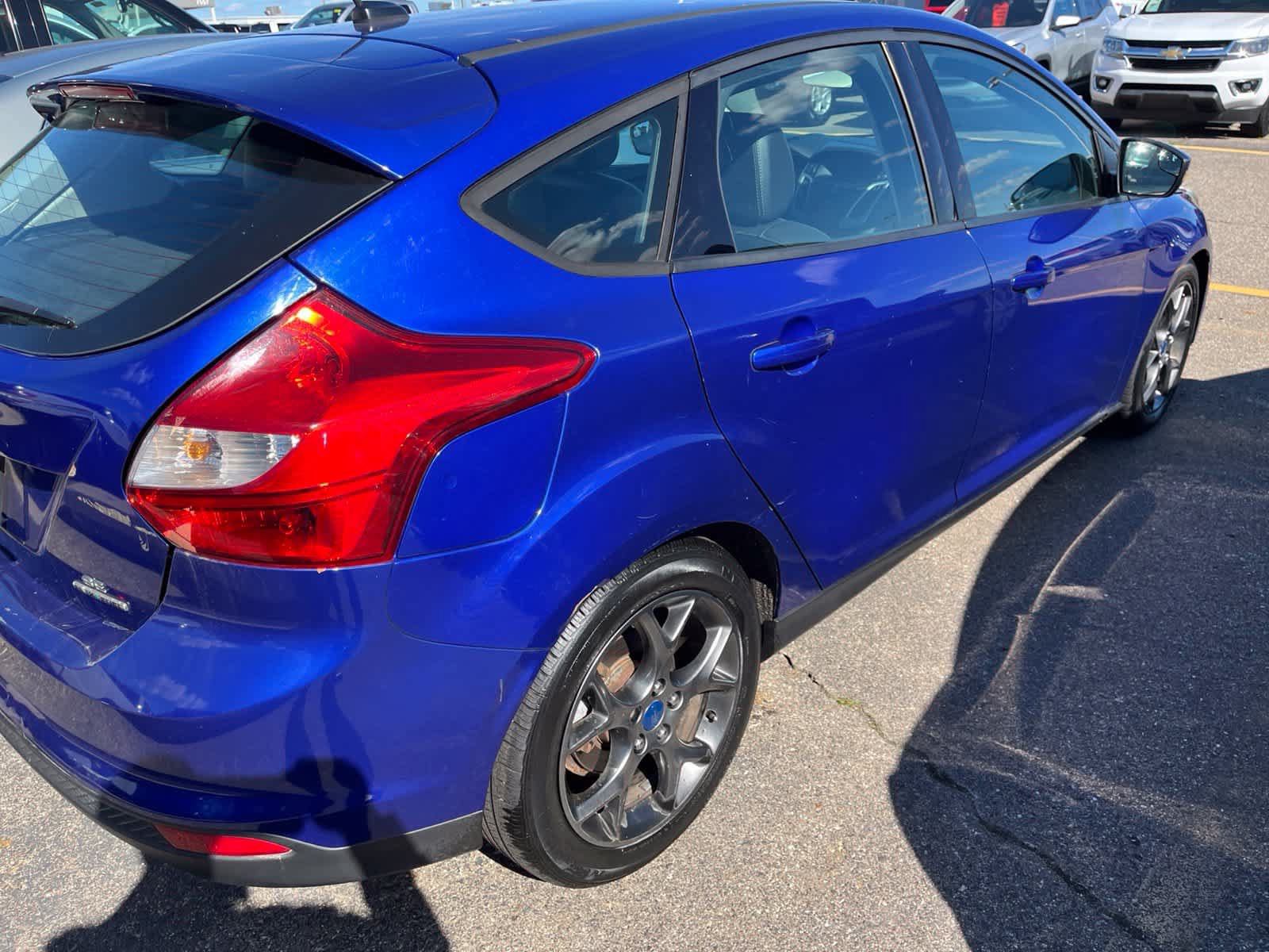 Used 2014 Ford Focus SE w/ Equipment Group 201A FWD image 14