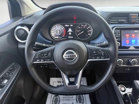 Used 2025 Nissan Versa SV FWD image 12