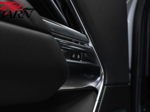 Used 2023 Land Rover Range Rover SE image 22