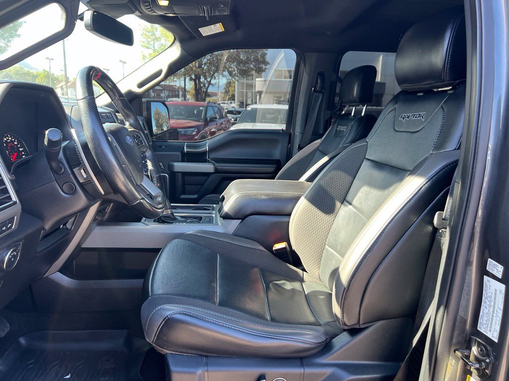 Used 2019 Ford F150 Raptor w/ Equipment Group 802A Luxury AWD/4WD image 24