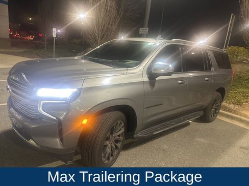 Used 2021 Chevrolet Suburban Premier w/ Premium Package image 4