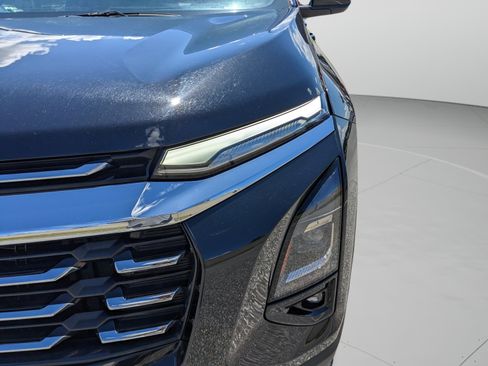 Used 2025 Chevrolet Equinox LT w/ Convenience Package II FWD image 36