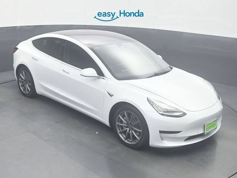 Used 2018 Tesla Model 3 Mid Range RWD image 17