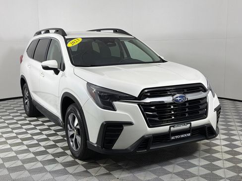 Used 2023 Subaru Ascent Premium AWD/4WD image 3