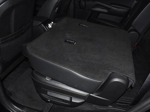 Used 2024 Kia Sorento S image 36