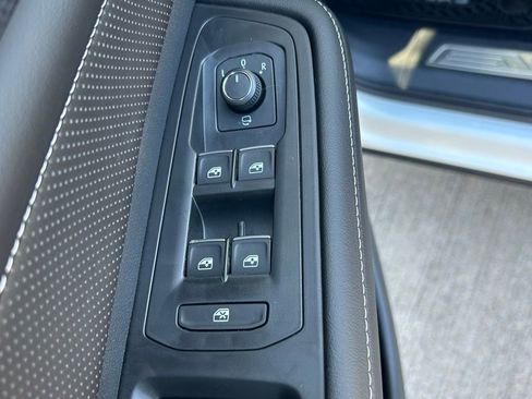 New 2026 Volkswagen Atlas Cross Sport SEL Premium R-Line AWD/4WD image 20