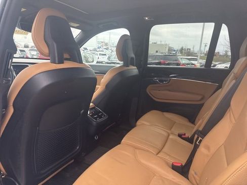 Used 2018 Volvo XC90 T6 Momentum w/ Convenience Package image 9