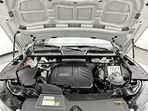 Certified 2023 Audi Q5 2.0T Premium w/ Convenience Package image 25