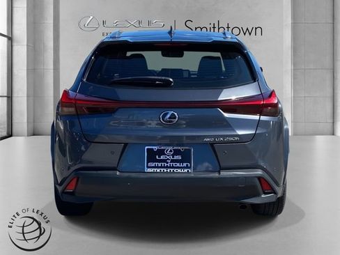 Used 2023 Lexus UX 250h AWD w/ Premium Package image 6