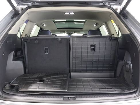Used 2024 Volkswagen Atlas SEL Premium R-Line AWD/4WD image 29