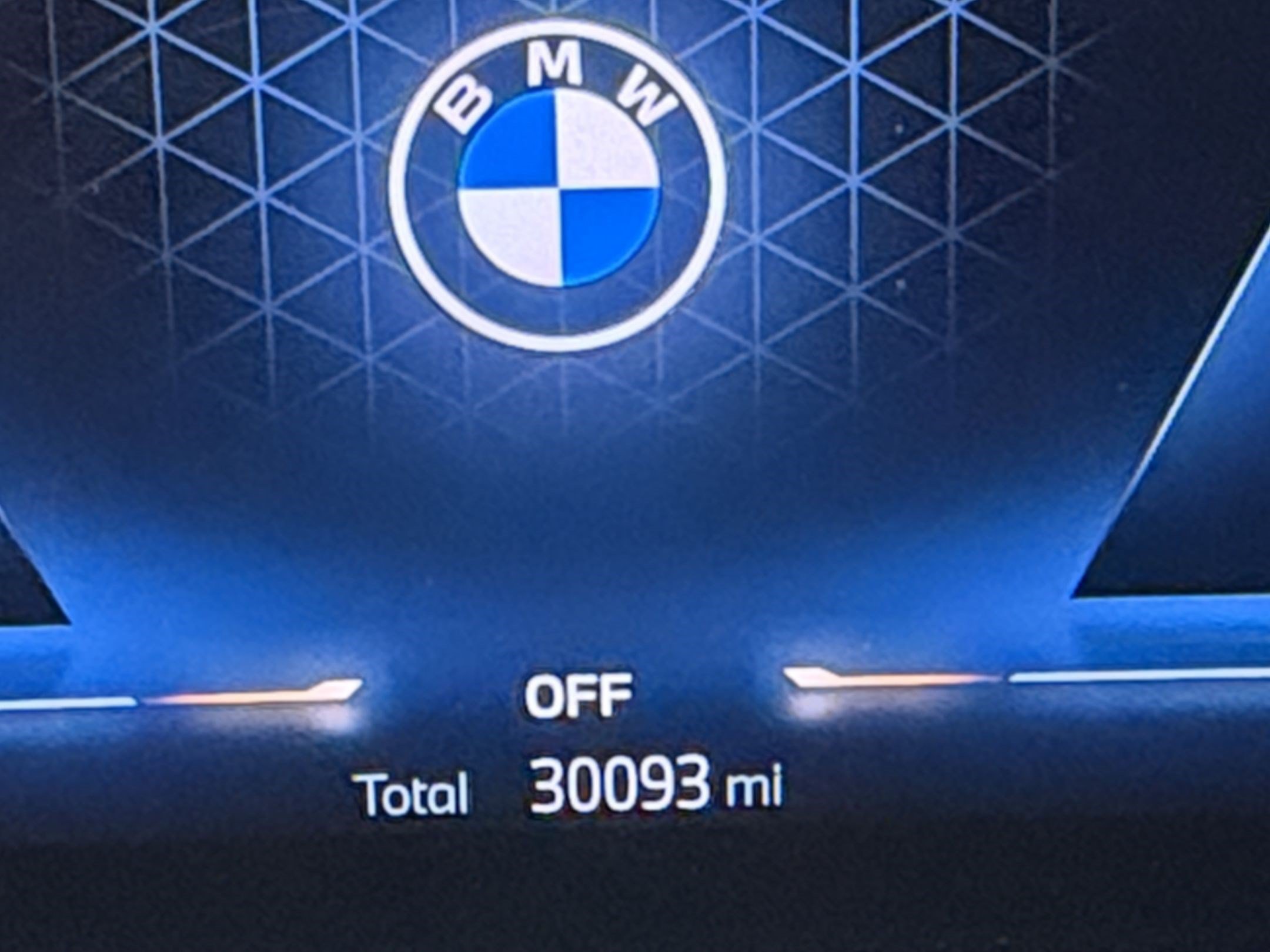 Certified 2025 BMW 740i w/ Premium Package RWD image 22