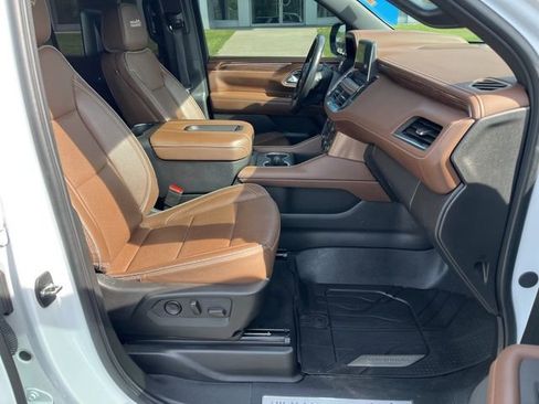 Used 2024 Chevrolet Tahoe High Country w/ Advanced Technology Package image 26