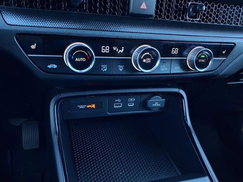 Used 2024 Honda CR-V EX image 19