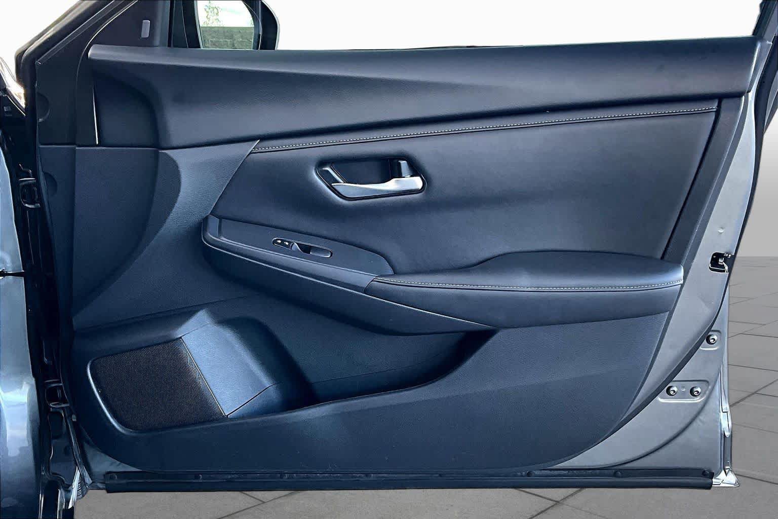Certified 2024 Nissan Sentra SV FWD image 22