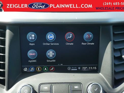 Used 2023 GMC Acadia SLT w/ LPO, Floor Liner Package AWD/4WD image 20