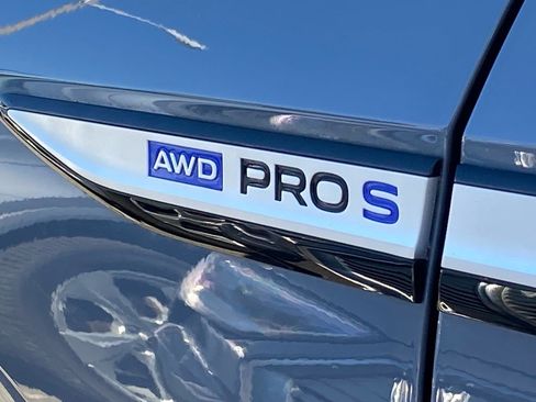 Used 2023 Volkswagen ID.4 Pro S image 6